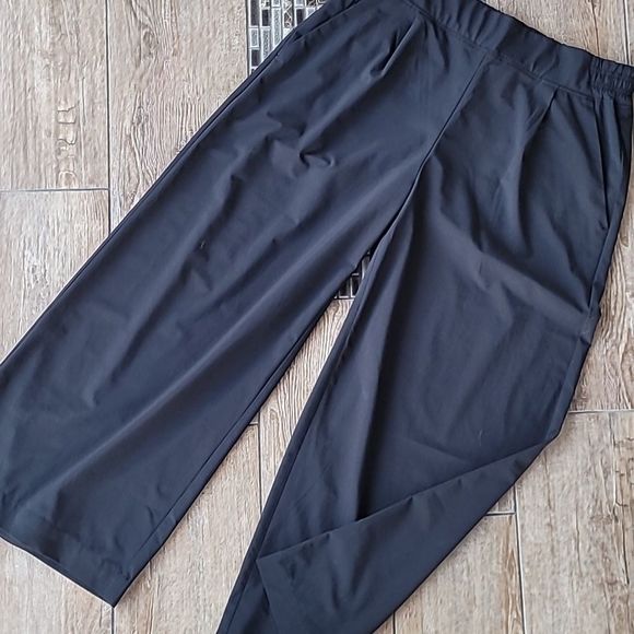 Athleta Brooklyn Wide Leg Crop Pant Women's Black Size 2 - Picture 6 of 14